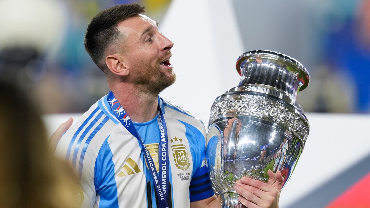 Messi takker for støtten etter Copa America-triumfen: – Forhåpentligvis snart på banen igjen