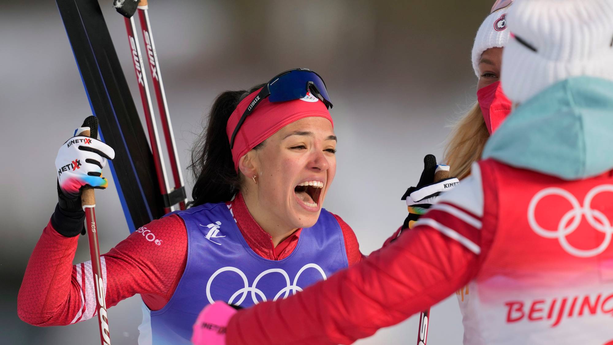 Олимпийская чемпионка в розовой