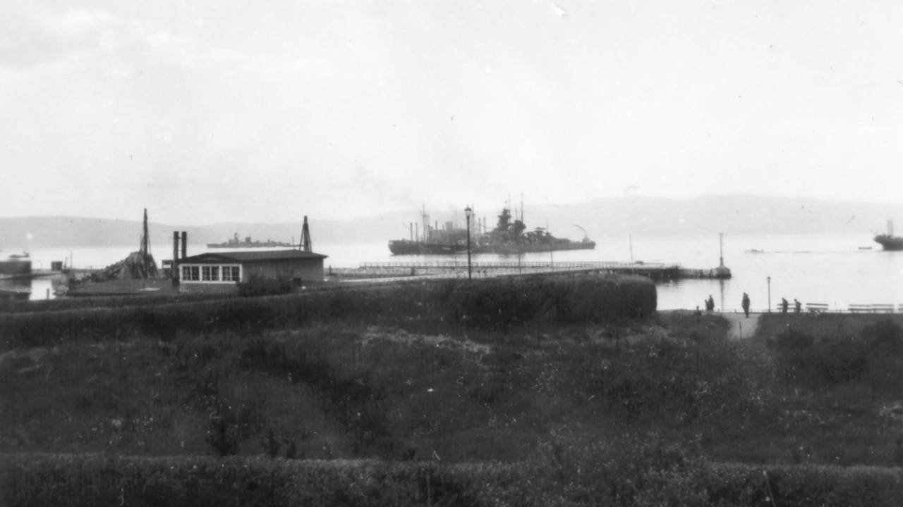 Tyske krigsskip utenfor Trondheim, 1940