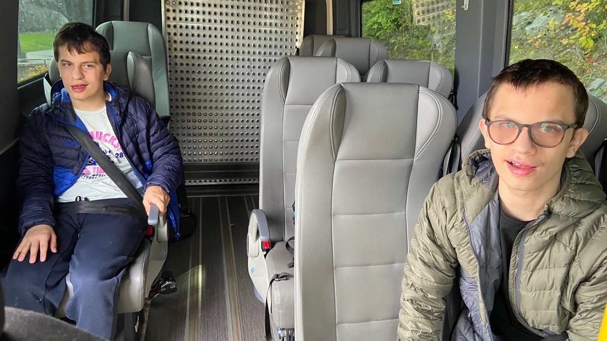 Kollaps i transporten av sårbare unge i Oslo: Drosjen ville bare hente en av tvillingene