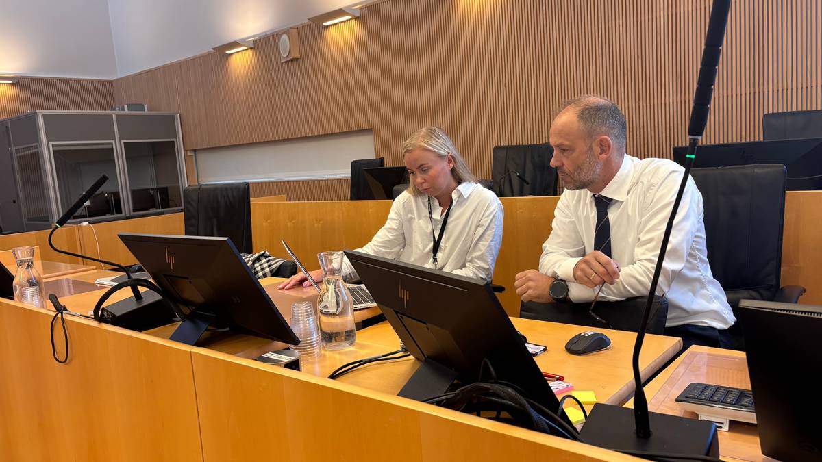 Forsvarer mener tiltalt 25-åring må frikjennes for voldtekter