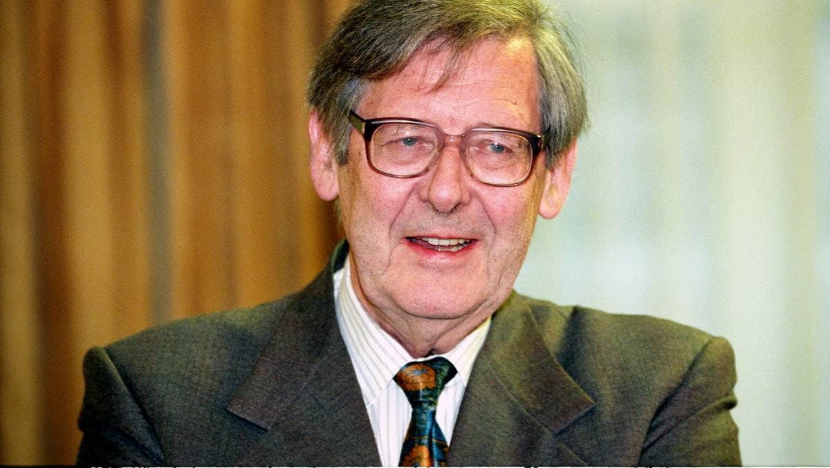 Bjørn Skau er død NRK Østfold Lokale nyheter, TV og radio