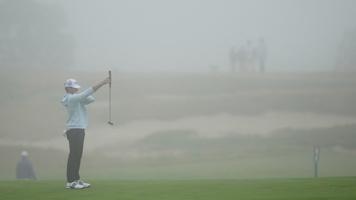 Tåke skaper trøbbel for US Open