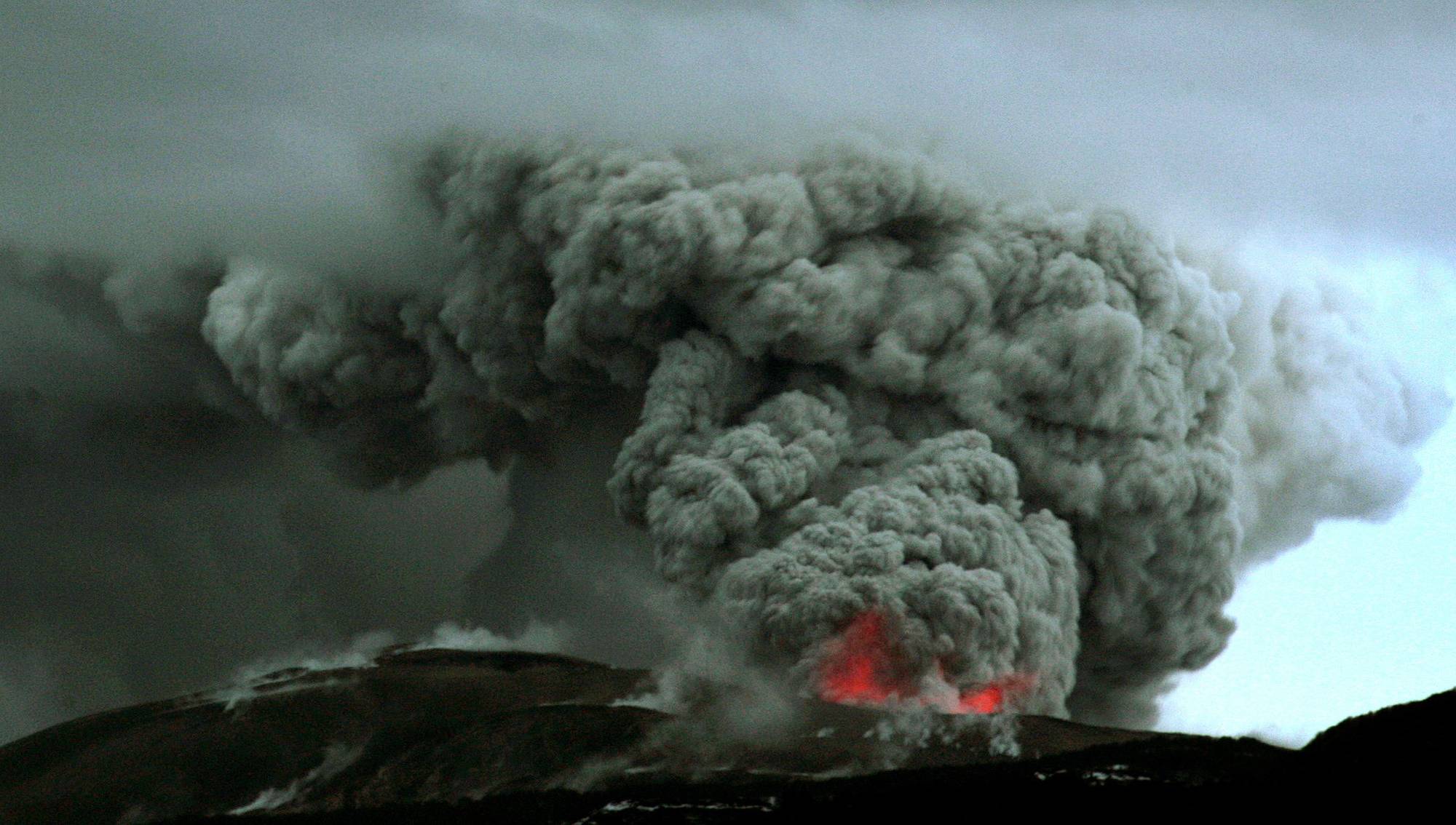 Пепел от извержения вулкана