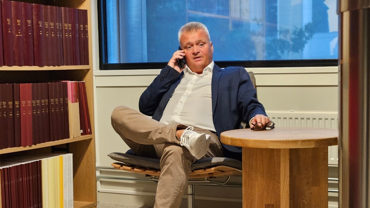 To tillitsvalgte mottok nattlige meldinger fra Jørn Eggum
