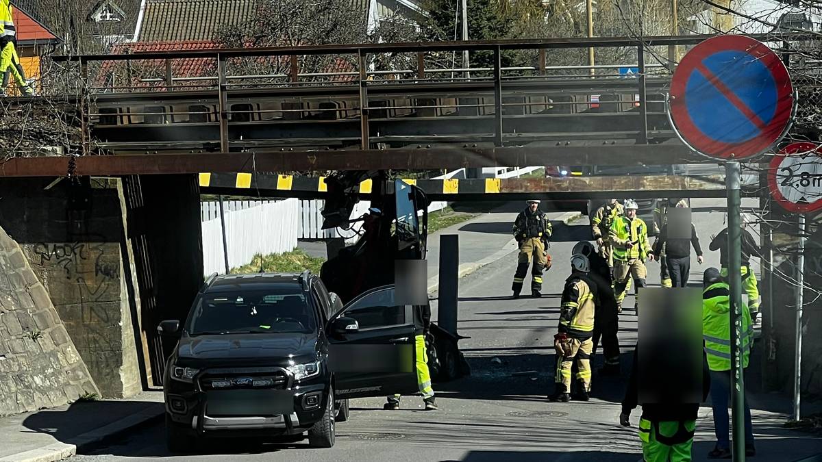 Vestfoldbanen stengt etter brokollisjon