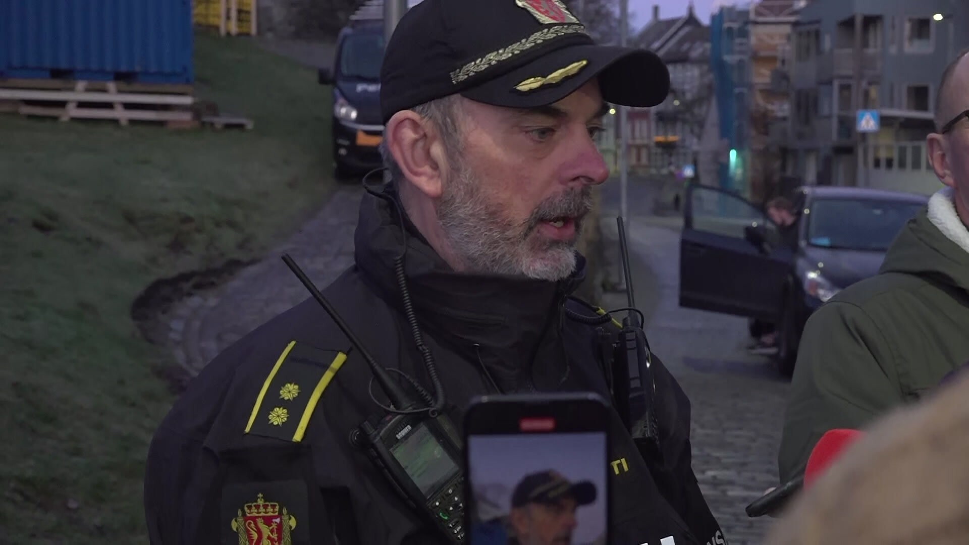 Politiet intervjuet på Nordnes – NRK
