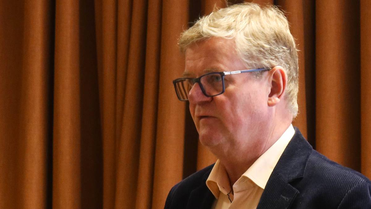 Etterlyser ledelse fra distriktene