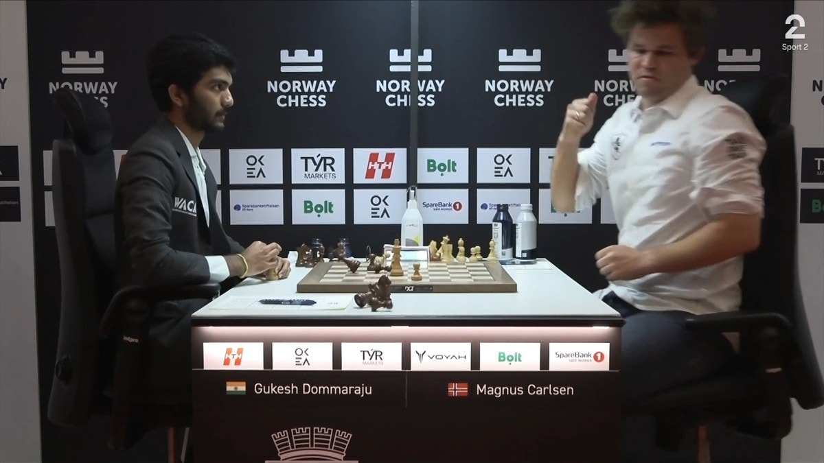 Forbanna Carlsen tapte: Hamret hånda i bordet så brikkene fløy