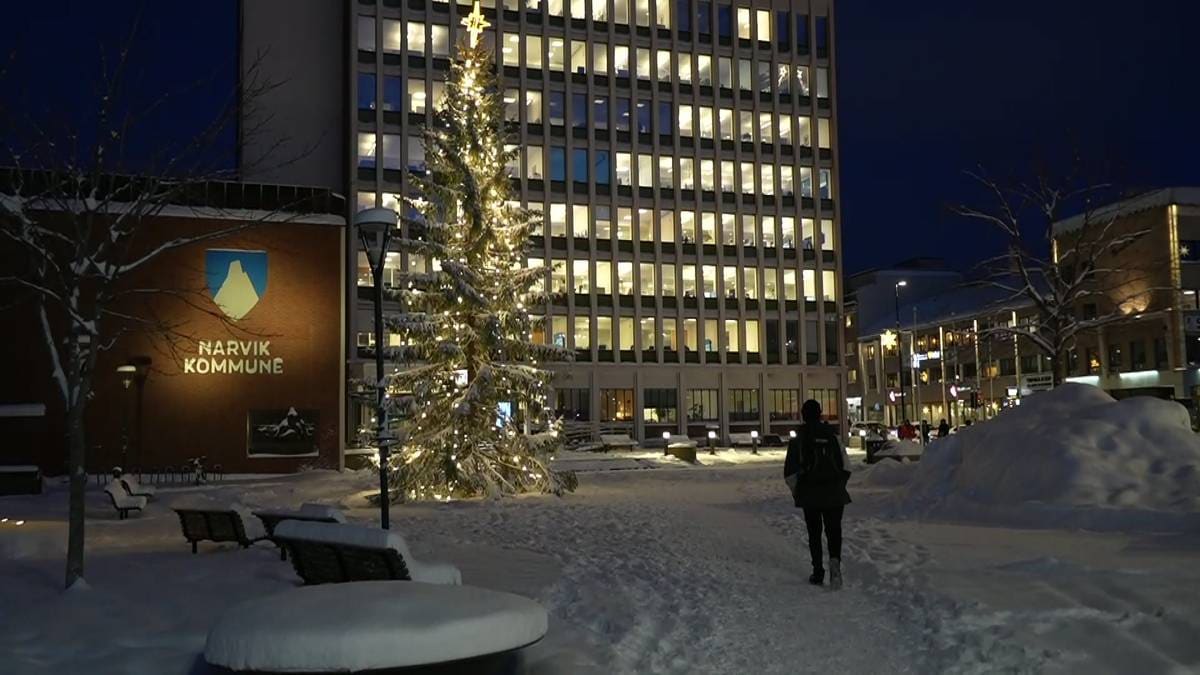 Kjørte turister uten løyve – anmeldes for ulovlig arbeid