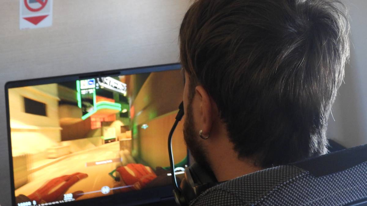 Snart kan du streame, game og følge møter om bord i fly