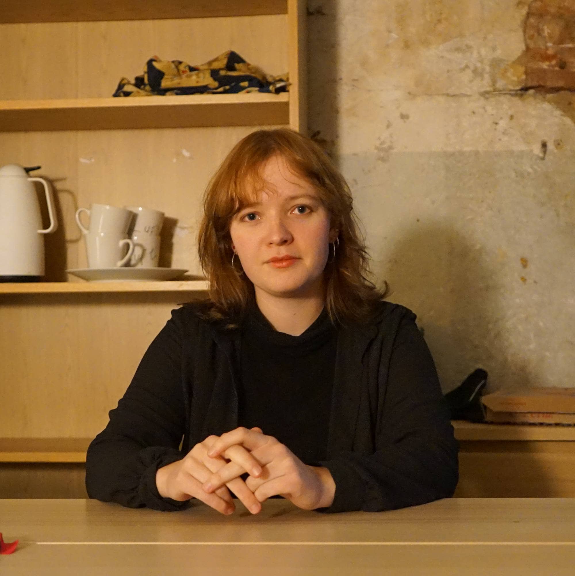 Influensar Martine Halvorsen hyllar Margrete si låt om PMS NRK Kultur