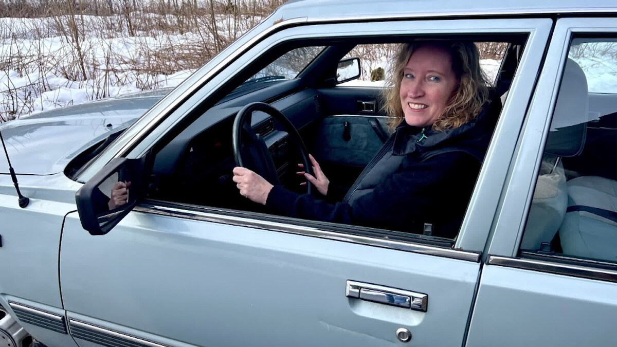 Etter mange år fekk ho registeret bilen