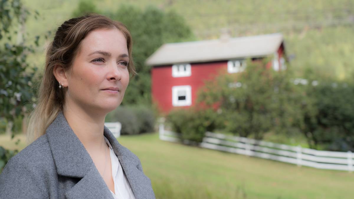 Stod fram som jenta i Øygardsaka – no får ho ytringsfridomspris