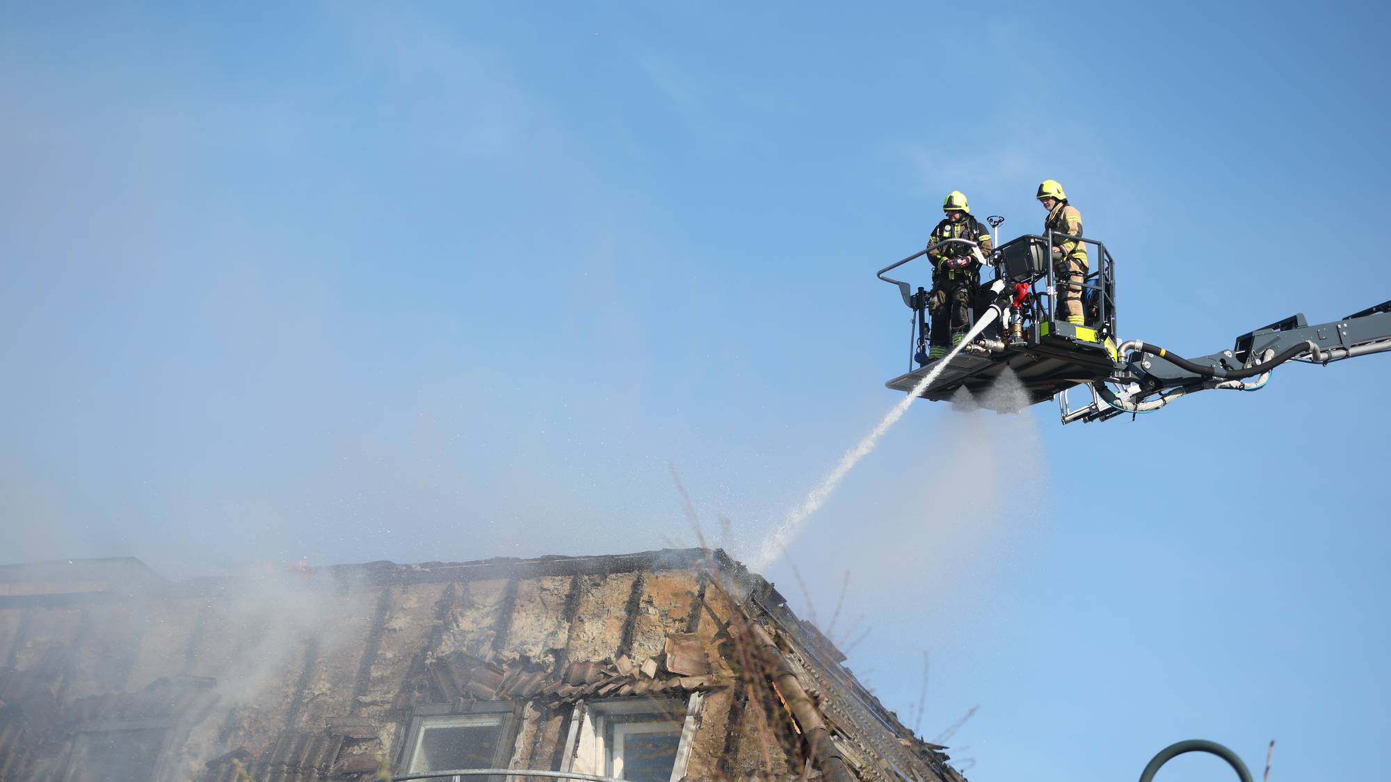 Brannvesenet jobber i Stjørdal