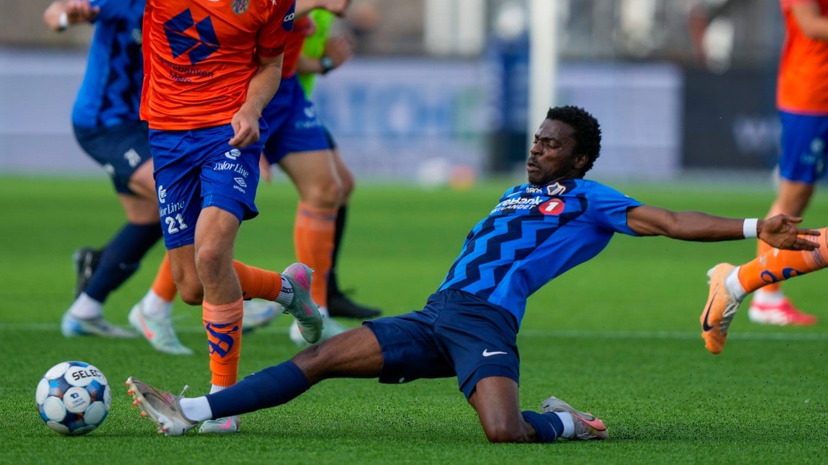 Utestengt i tre kamper etter strupetak