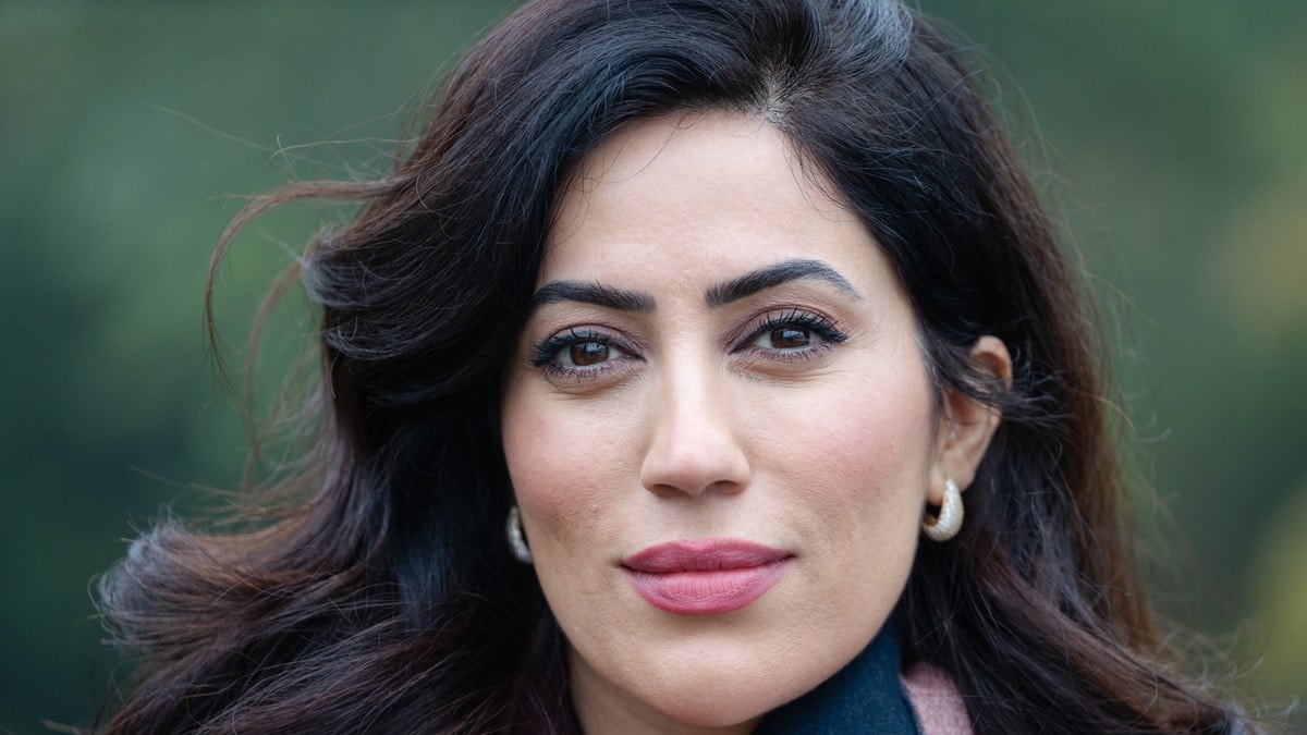 Fra Oslo avdekker hun dødsstraff i Iran: – Det iranske regimet er redd for å miste makten