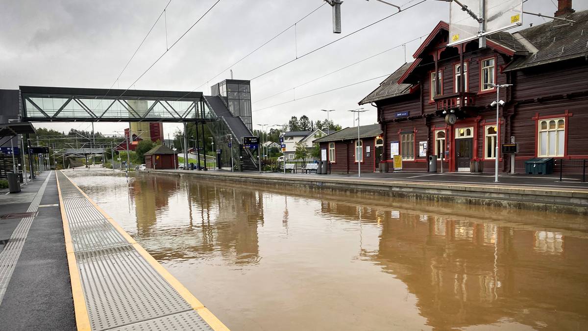 Extreme Rain Warning: Evacuations and Landslides in Southern Norway