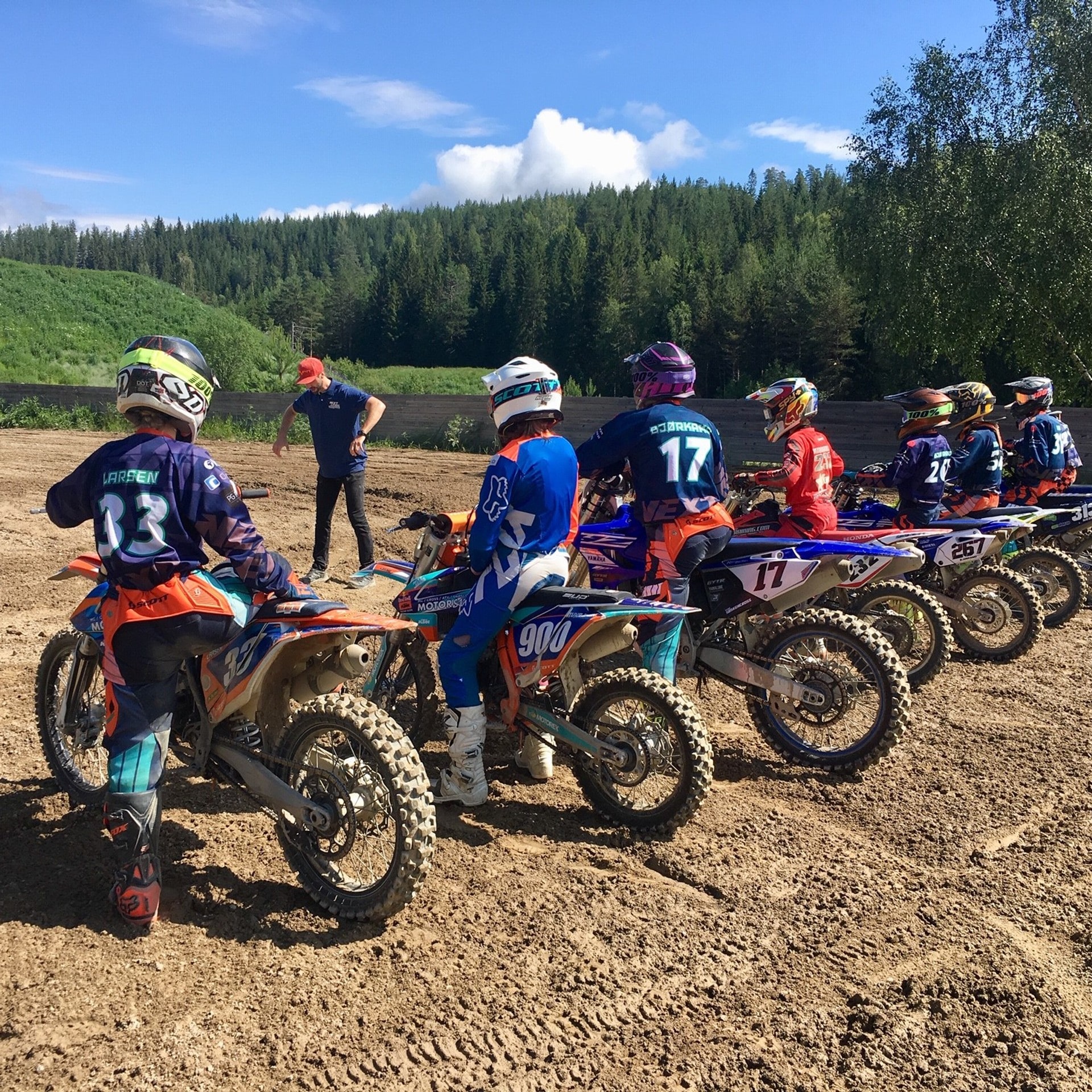 NRK Finnmarks nyhetslunsj: Mulig motorcrosslinje i Tana – NRK