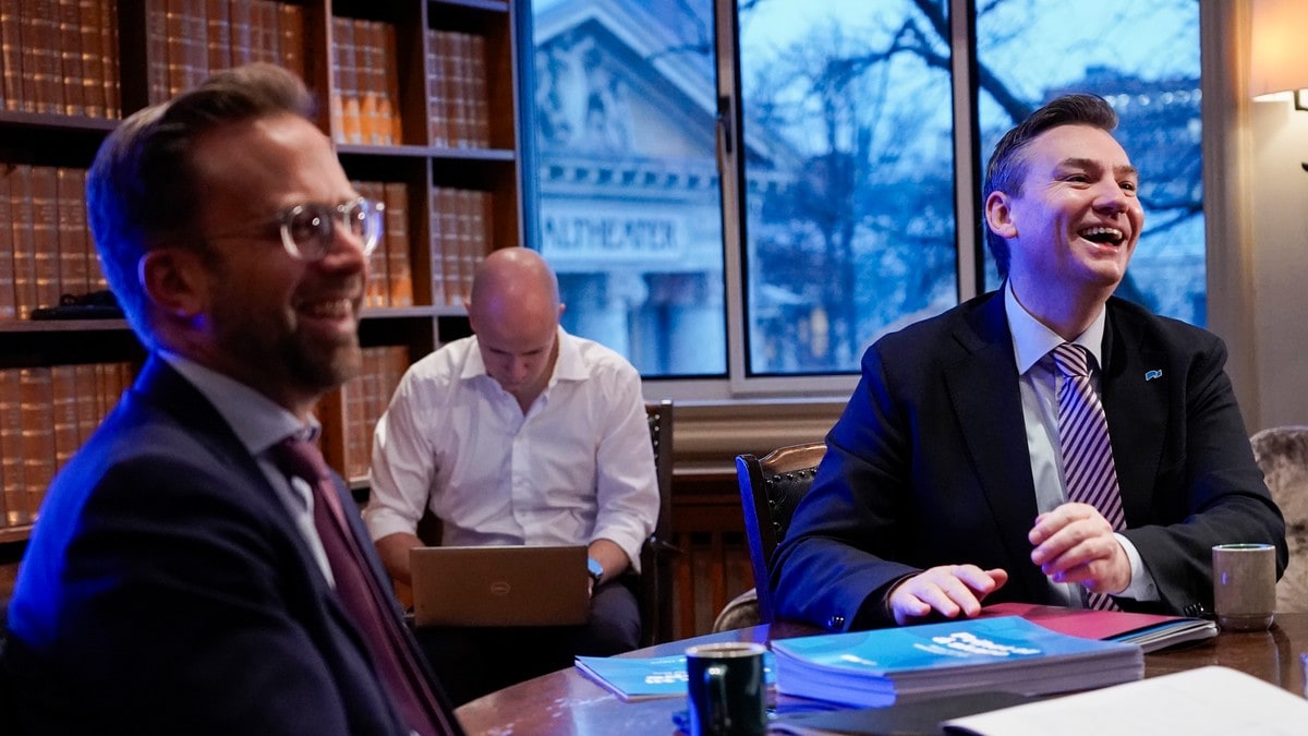 Høyre-topper inviterer Senterpartiet til samarbeid