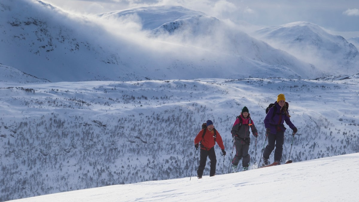 All nedbøren i Sunnfjord har lokka svenske skituristar over grensa