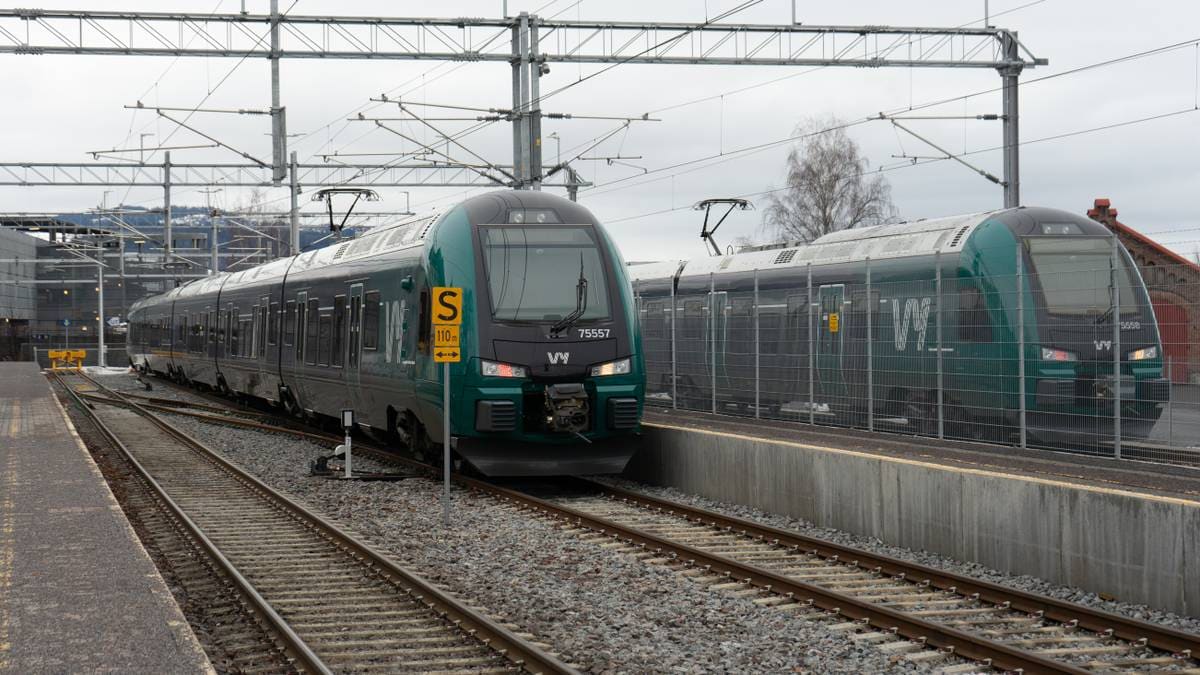 Spøkelses­tog stopper trafikken på Gjøvik­banen i ei uke
