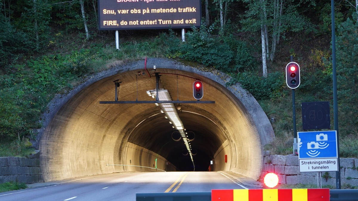 Vogntogbrann i Oslofjordtunnelen er slukket