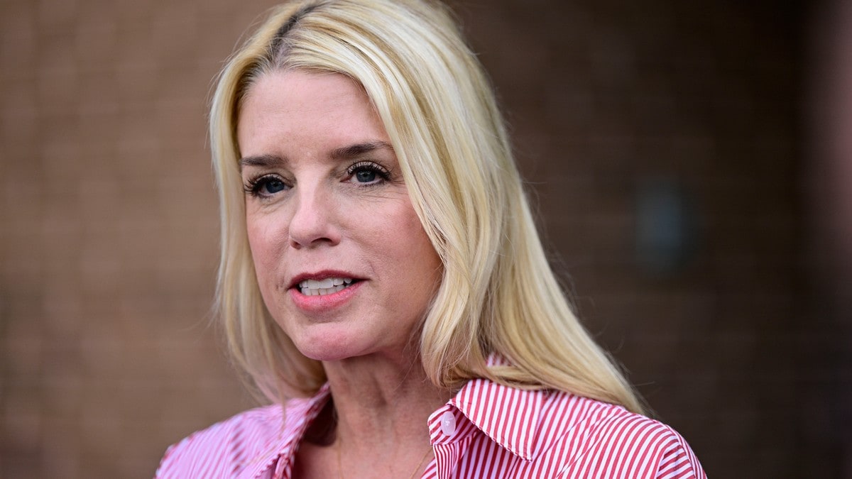 Trump nominerer Pam Bondi som justisminister etter at Matt Gaetz trekte seg