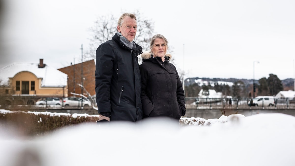 Mor og stefar til Jonas Aarseth Henriksen kritiserer forsikringsselskapet Tryg