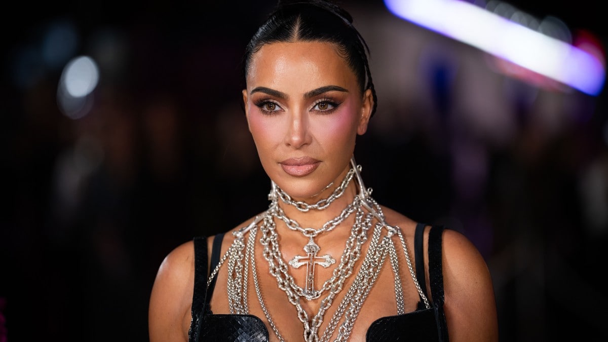Kim Kardashian  avslører aneurisme i hjernen