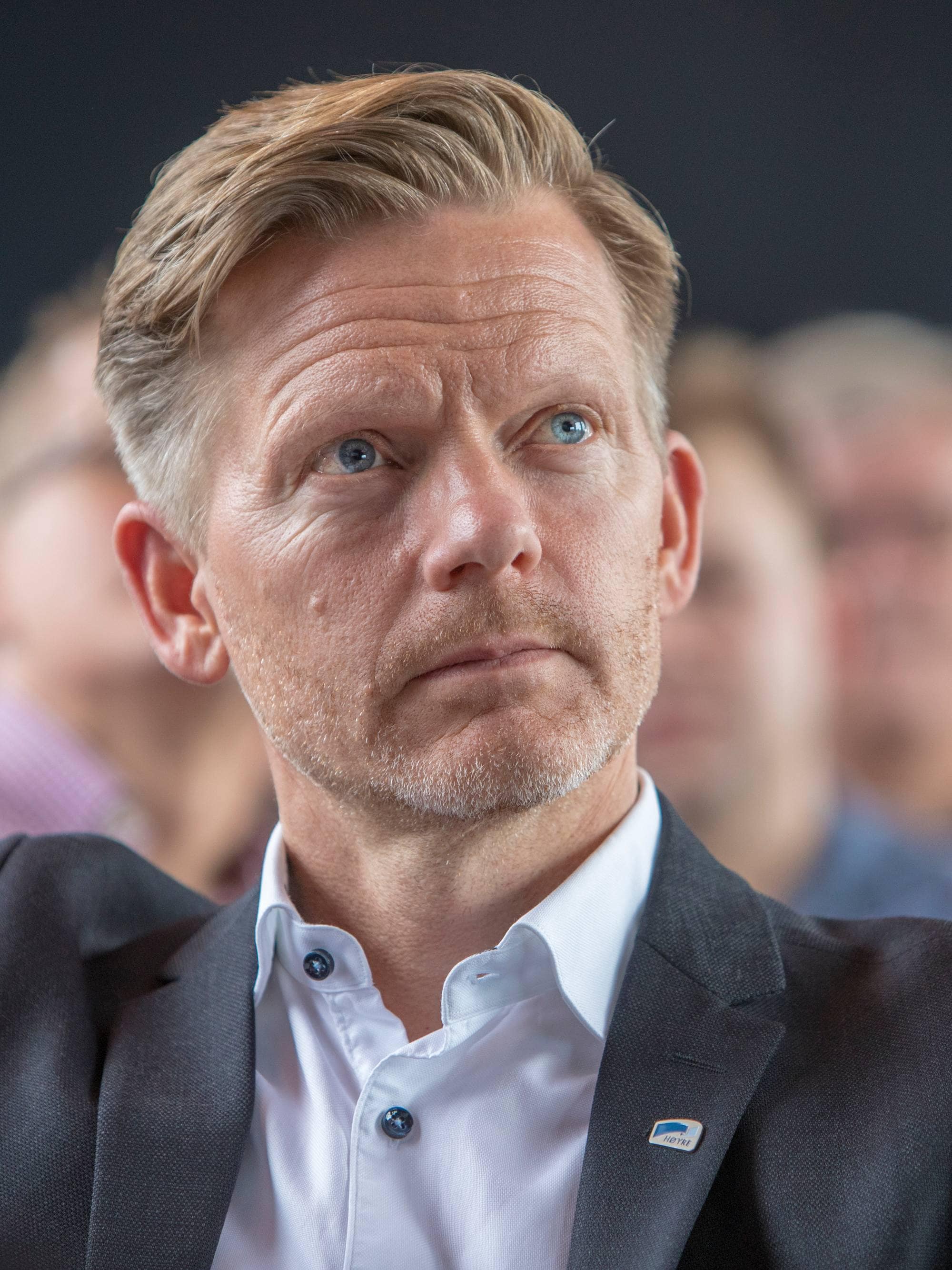 Tage Pettersen i dress