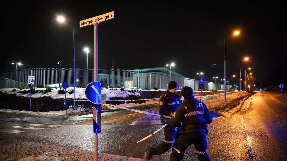 Politiet kaller inn til pressebrifing om ambassade-eksplosjonen