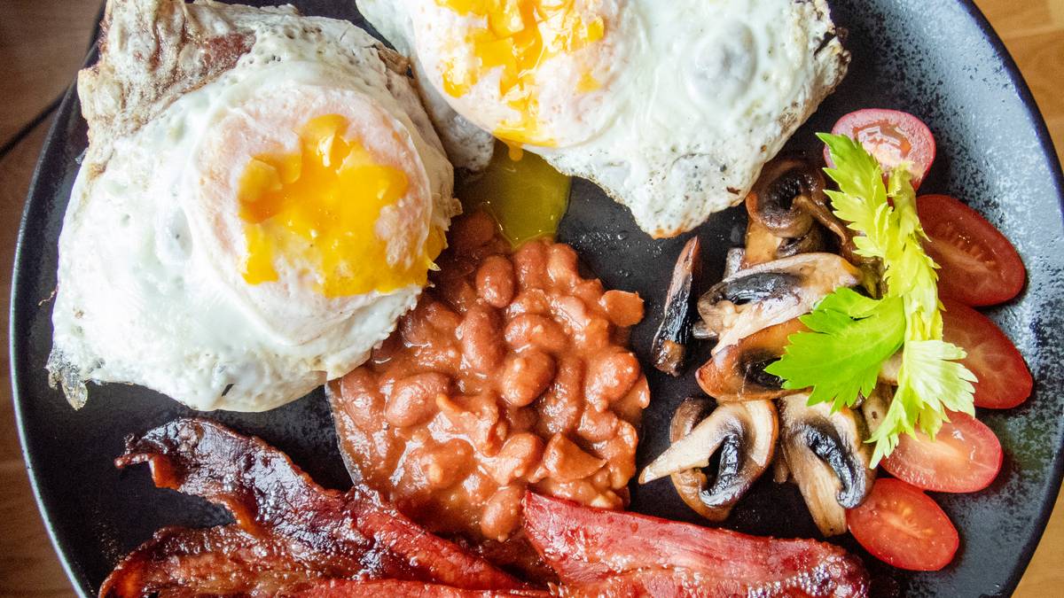 Hotellfrukost