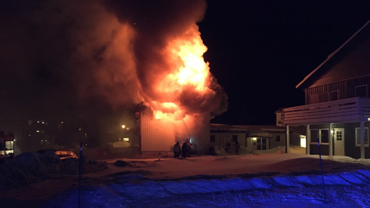 Tremannsbolig på Helgeland totalskadet etter brann