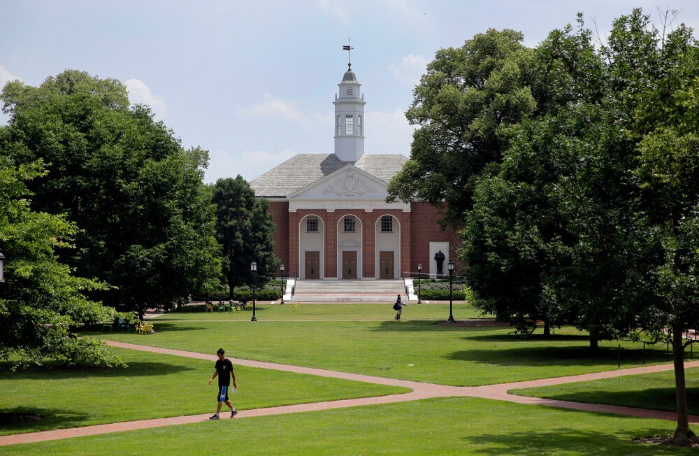 Universitet i USA går til sak om visum for utanlandske studentar