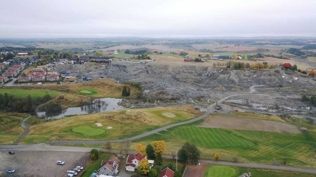 27.09.21: Dronefoto fra skredgropen i Gjerdrum.