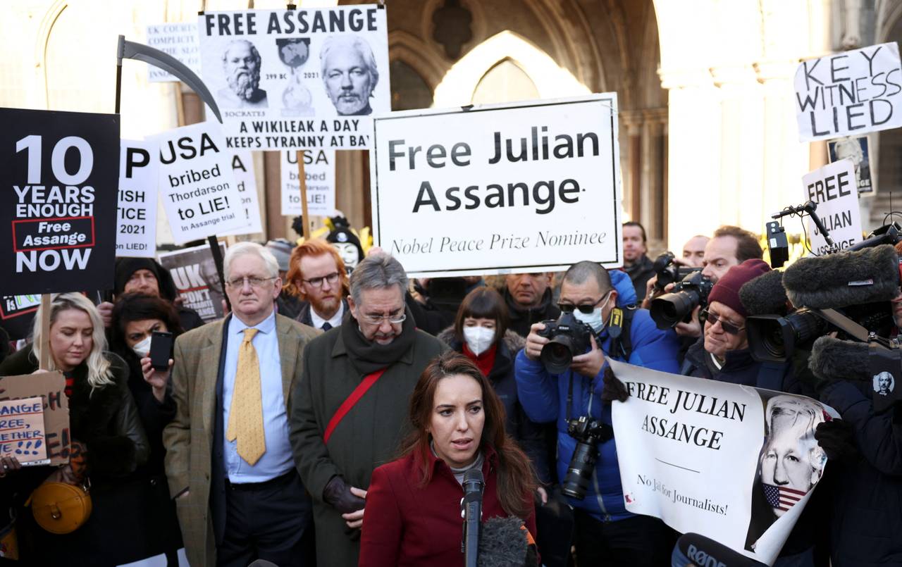 Stella Morris kjemper for forloveden Julian Assange