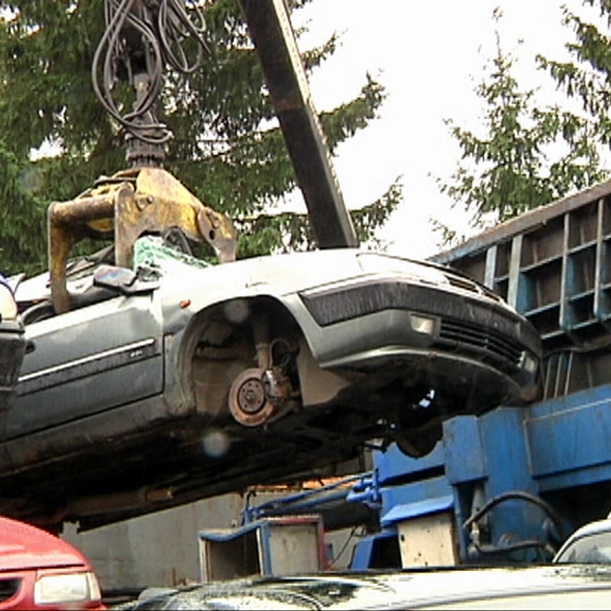 mot ny rekord for bilvraking nrk oslo og viken lokale nyheter tv og radio