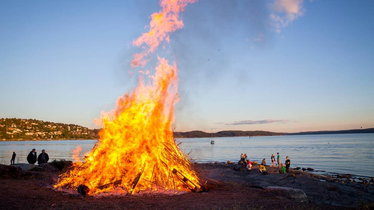 Advarer om sankthansbål: Unngå å brenne dyr levende