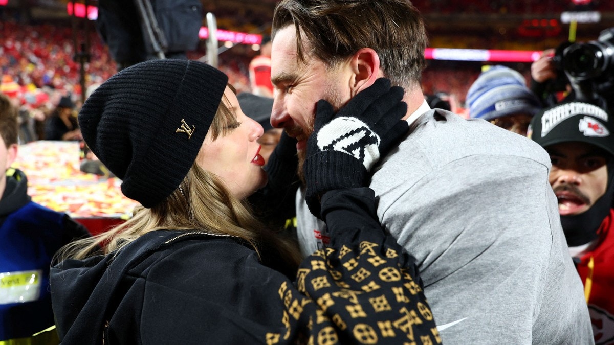 Taylor Swift er forlova