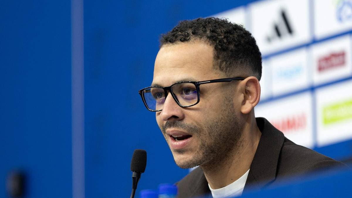 Liam Rosenior ferdig som Chelsea-manager