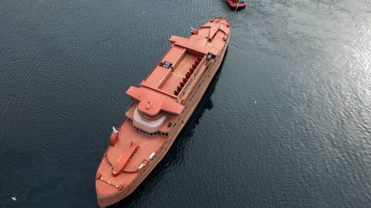 Lagde hydrogenferjene for store for kaia – med vilje