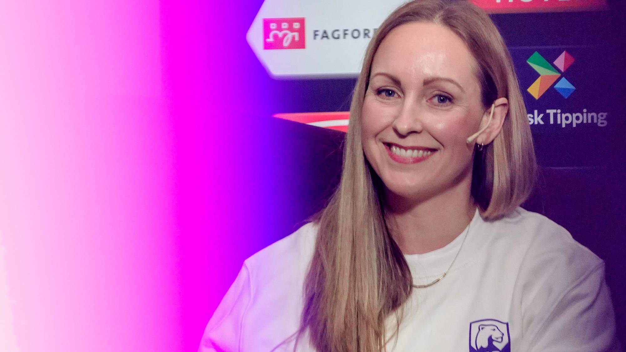 Daglig leder i Toppfotball Kvinner, Marianne Solheim på avspark i Toppserien