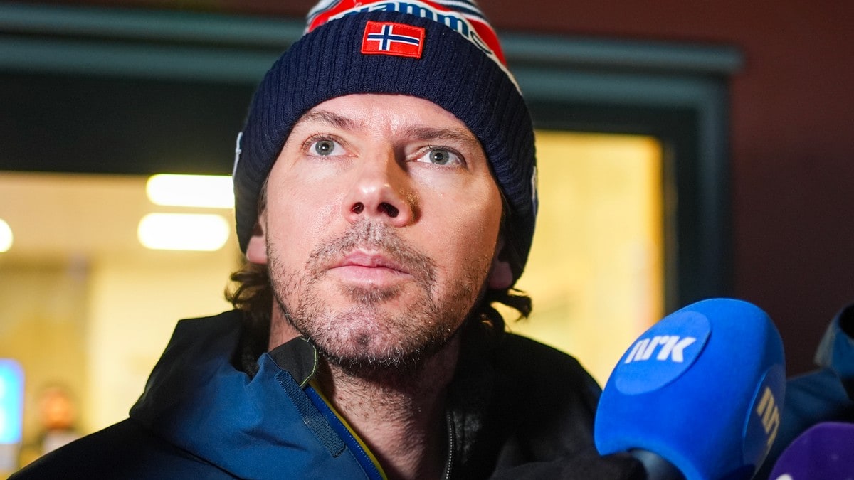 Suspenderer Magnus Brevig og Adrian Livelten fra stillingene