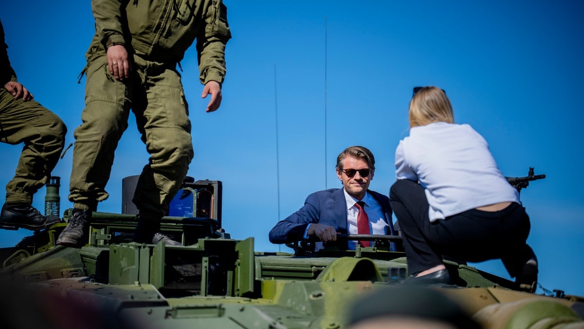 Fristen n&aelig;rmer seg &ndash; intens dragkamp om nye milliarder til Forsvaret