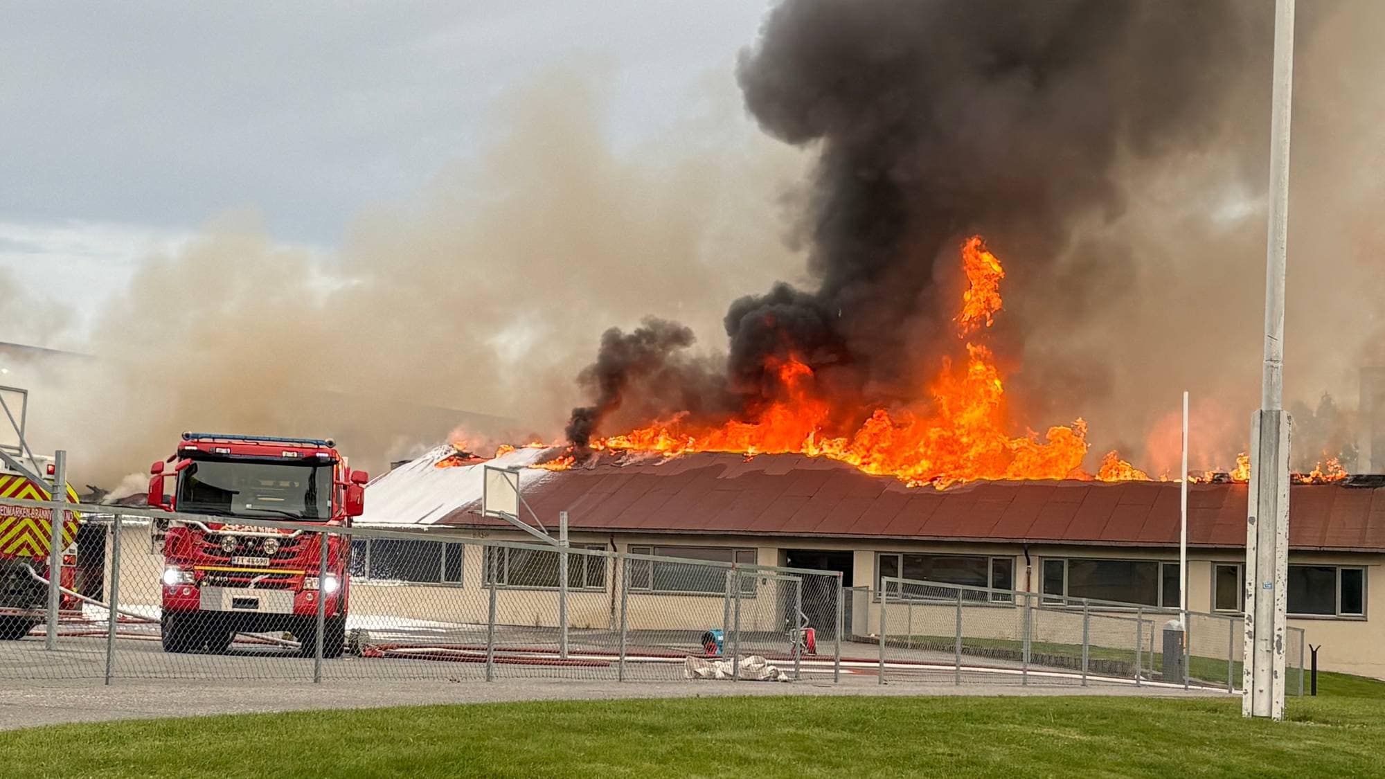 LØten ungdomsskole i brann