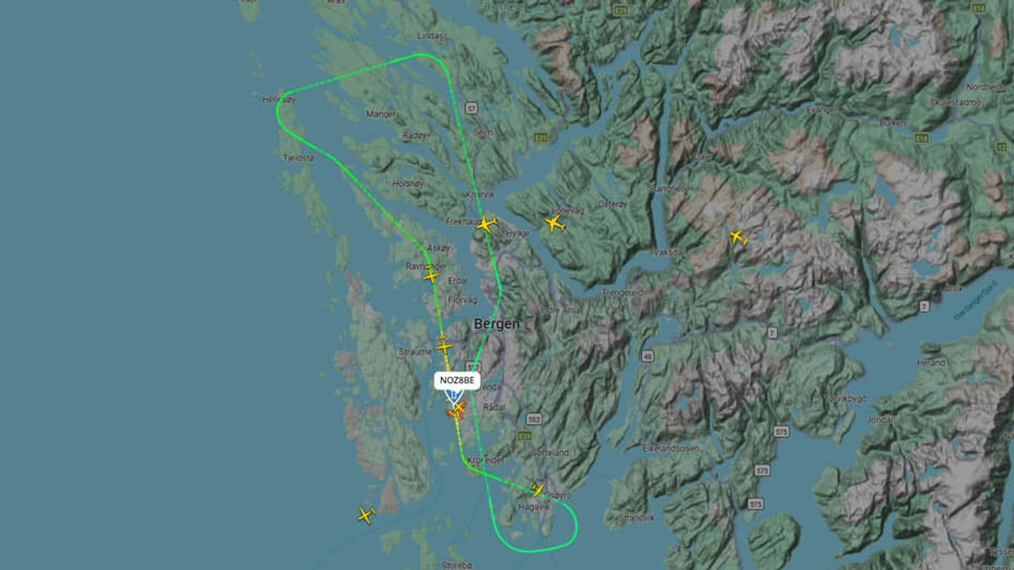Norwegian-fly til Berlin sendte naudmelding og returnerte til Bergen lufthamn Flesland.