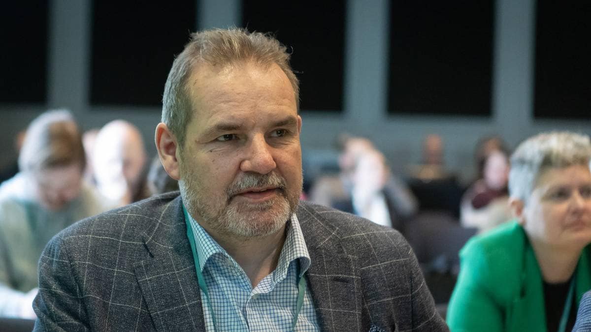 Europas dyreste: Nå har selv strømsjefen krøpet til korset