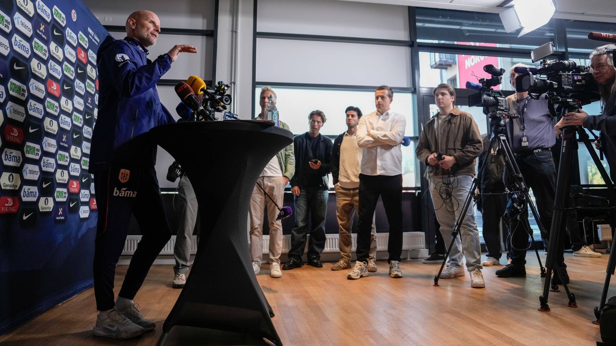Solbakken møter pressen