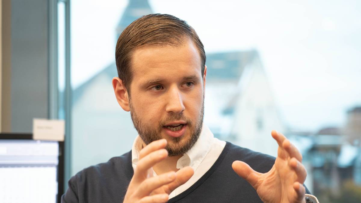 krona-styrker-seg-mot-dollar-siste-nytt-nrk